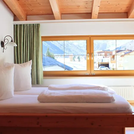 Apartment Haus Trisanna *
